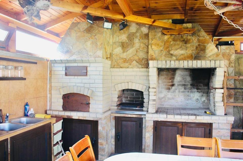 Ezerets Guest House Anita Экстерьер фото